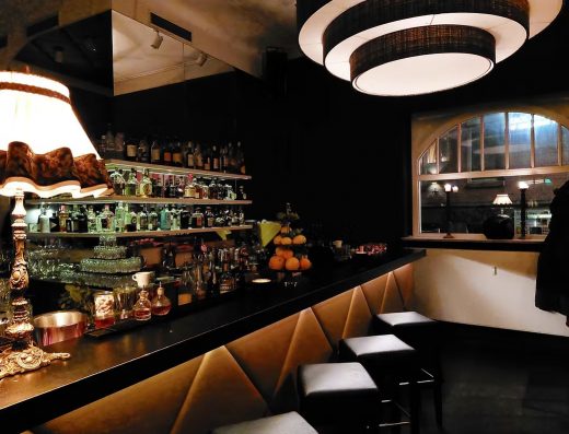 FOU FOU | Cocktail- und Champagnerbar