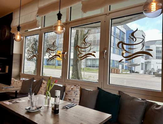 Laana’s Café