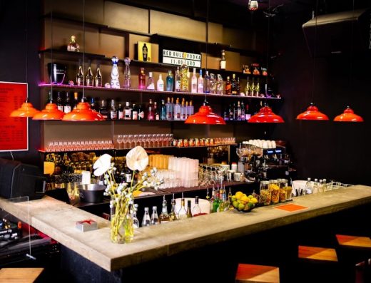 anderthalb Bar